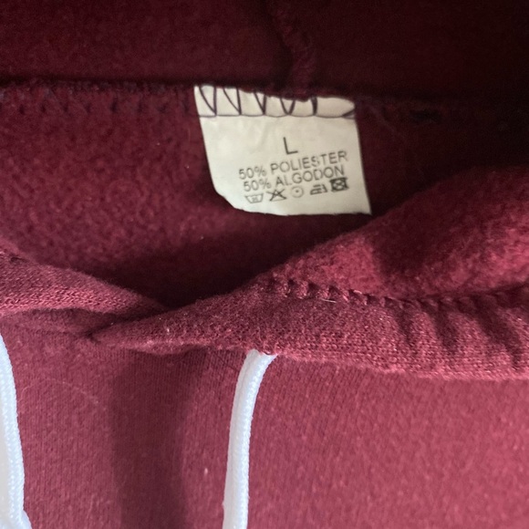 Barcelona University Men Women Hoodie Burgundy Colour Excellent condition Size L - Picture 5 of 6